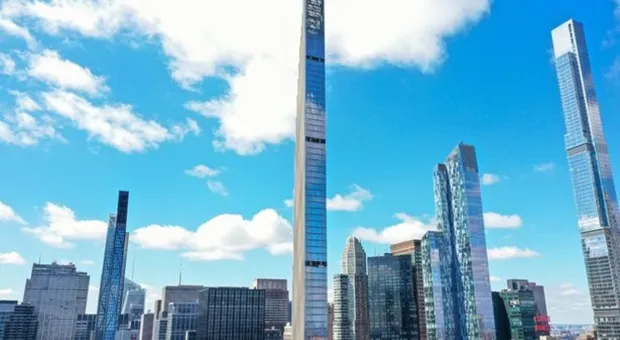 Один из самых необычных небоскрёбов планеты готов к приёму жильцов