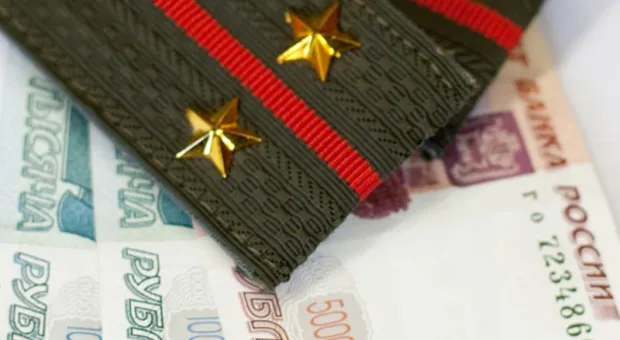 Конституционный суд запретил отбирать денежные надбавки у военнослужащих в Севастополе