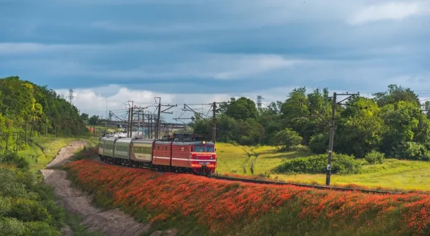 Летом более 2 миллионов человек привезут в Крым поезда