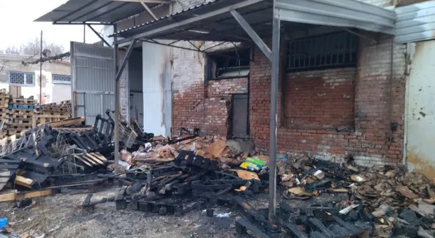 В Керчи бывший работник магазина отомстил за обиду огнем