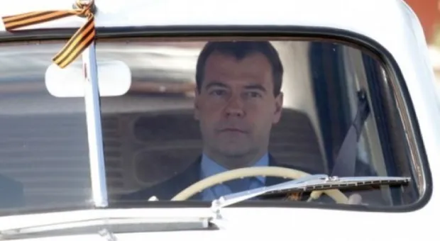Медведев рассказал, как продавал свою первую «семёрку»