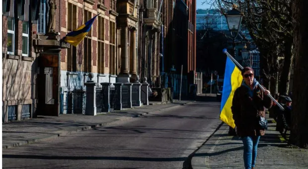 Forbes: уровень финансовой поддержки Украины среди жителей Запада значительно снизился 
