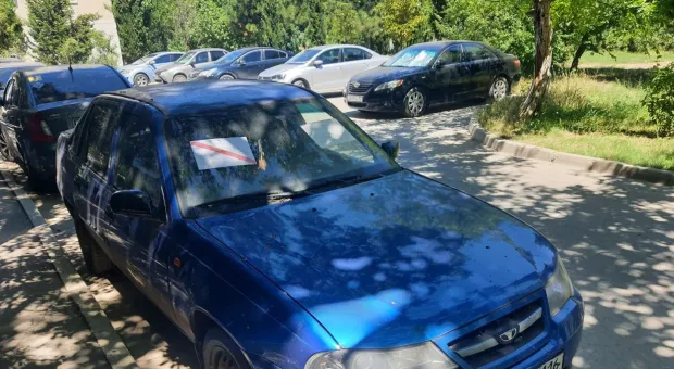 В Севастополе намерены изымать брошенные на улице авто 