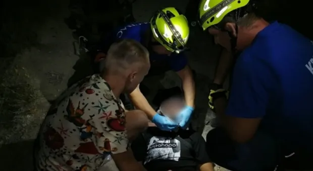 Мужчина сорвался со скалы во время ночной прогулки на юго-востоке Крыма