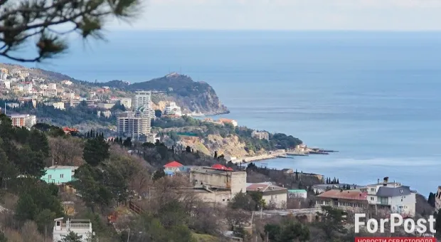 Модульные отели, кешбэк и субсидии: чем живёт туристическая отрасль Крыма
