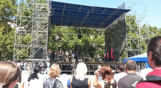 Губернатор Севастополя позвал горожан на митинг-концерт