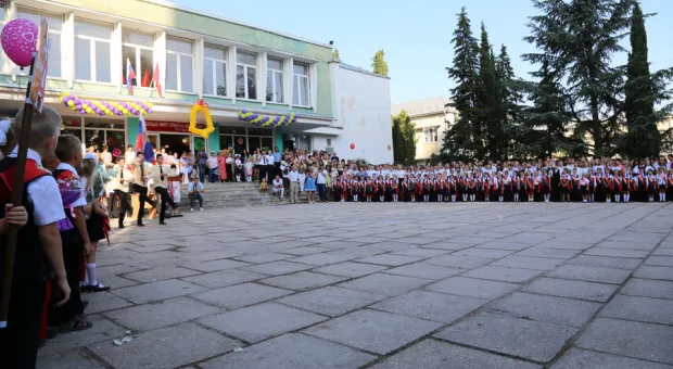 После трагедии в Ижевске в Севастополе заговорили о дополнительной подготовке школьных охранников