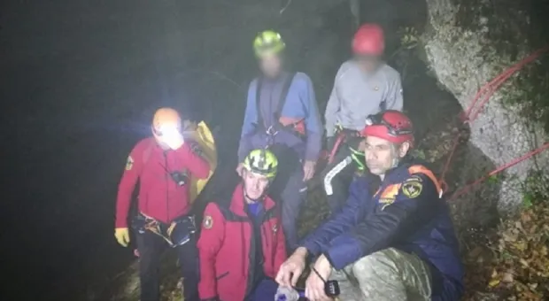 Пять человек на выходных попались в скалистые ловушки гор в Крыму
