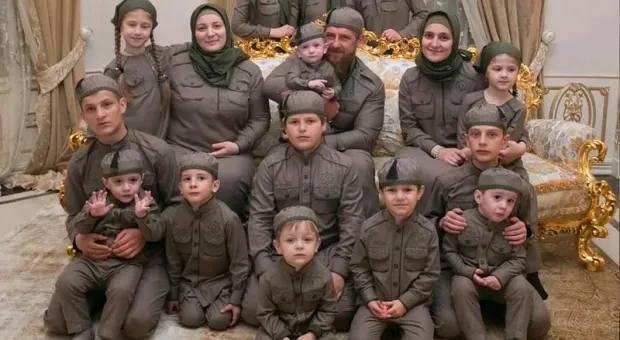 Жена Кадырова получила звание матери-героини: что известно о её детях
