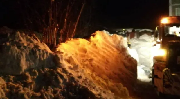 На Камчатке снегоуборщик засыпал 11-летнего мальчика при расчистке двора