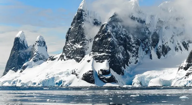 Антарктида уже три года подряд подаёт загадочные и пугающие сигналы