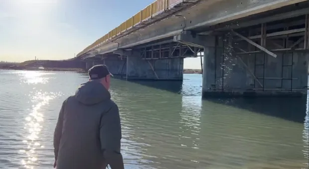 Крым и Херсонскую область связали новым мостом через Арабатскую стрелку