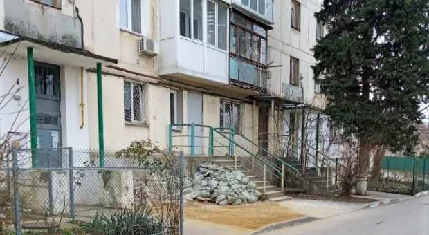 Ещё одна севастопольская поликлиника погрязла в капитальном ремонте