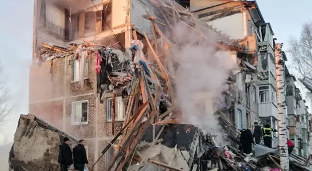 «Женщина висит, мёртвая» — очевидцы о взрыве дома в Тульской области