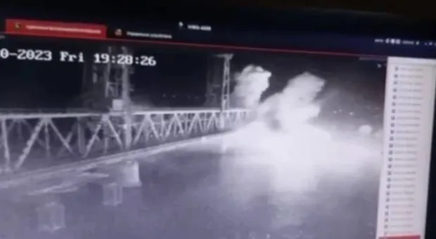 В сети опубликованы кадры с атакой моста в Затоке под Одессой с помощью морского беспилотника