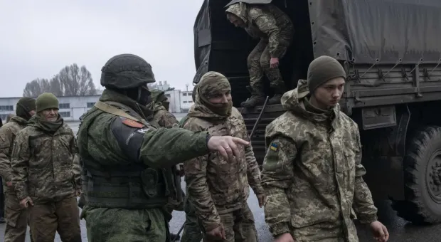 Жёны и матери пропавших украинских солдат находят помощь в Севастополе