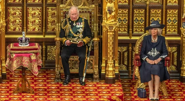 Жене британского короля вопреки воле покойной Елизаветы II поменяют титул