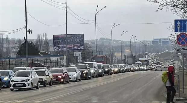 Реконструкция развязки на 5-м километре сковала Севастополь пробками 