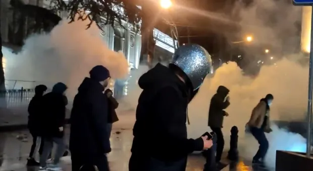 Протесты в Грузии: США угрожают Тбилиси, а в РФ просят унять Борреля