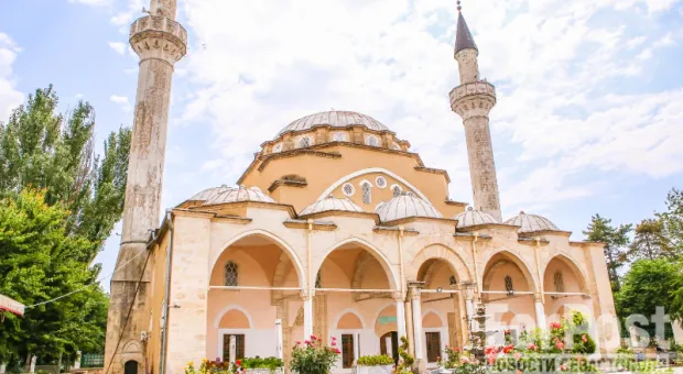 Двое крымчан полгода обкрадывали местные мечети