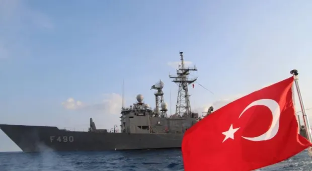 В Турции обсуждают возможность открытия проливов для ВМС США из-за истории с беспилотником В Турции обсуждают возможность открытия проливов для ВМС США из-за истории с беспилотником