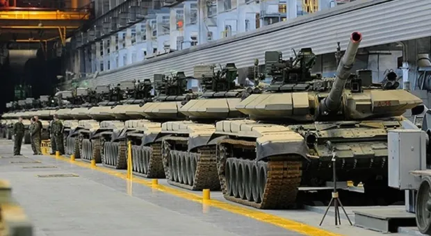 Медведев заявил, что в России в 2023 году произведут 1500 танков