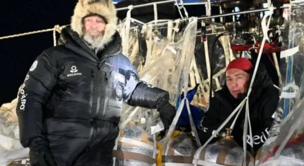 Конюхов впервые в истории РФ пролетел над северным морем на воздушном шаре