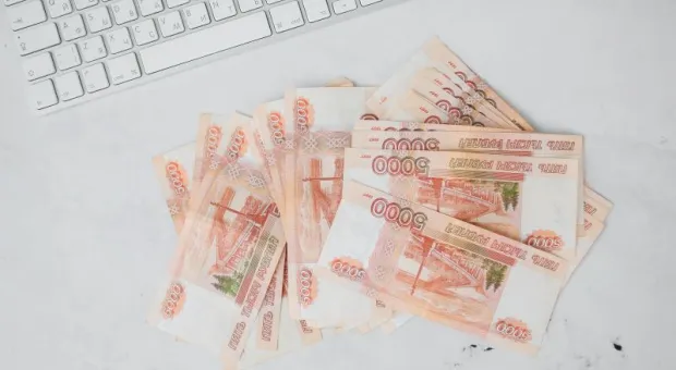 Лёгкие деньги, ДТП, безопасные счета: мошенники продолжают обманывать крымчан