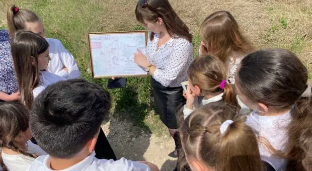 Крымские школьники не рискнули посетить руины путевого дворца Екатерины II