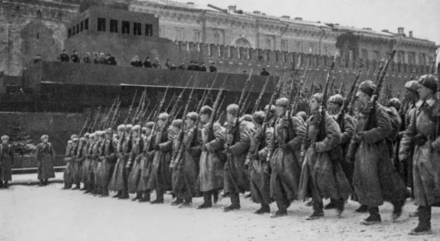 Не кивать на Сталина: чем отличается военный парад 1941-го от Дня Победы 2023