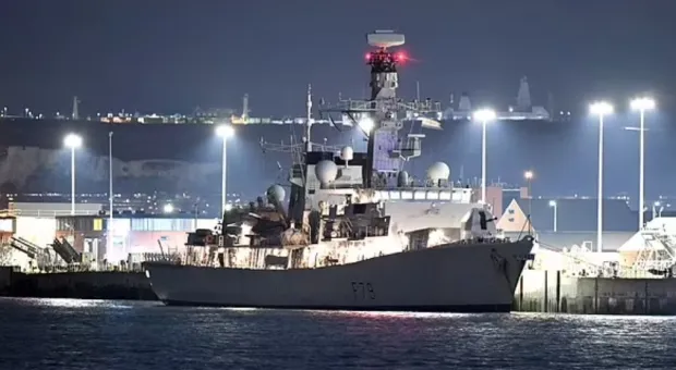 «У нас ещё есть флот?»: британцы высмеяли реакцию Лондона на поход кораблей РФ