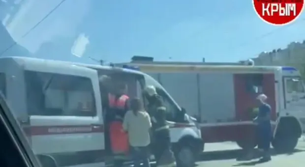 «Скорая помощь» и машина МЧС не поделили дорогу в Крыму