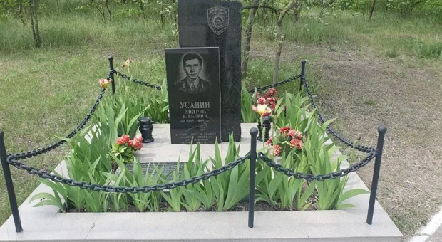 Севастопольцы за три дня собрали средства на ремонт памятника Андрею Усанину