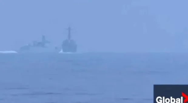 Китайский корабль едва не столкнулся с эсминцем ВМС США Chung-Hoon в Тайваньском проливе