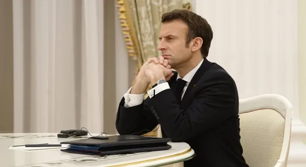 Зачем президент Франции попросился на саммит БРИКС