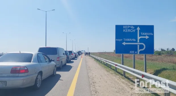 Пробка к Крымскому мосту снова растёт