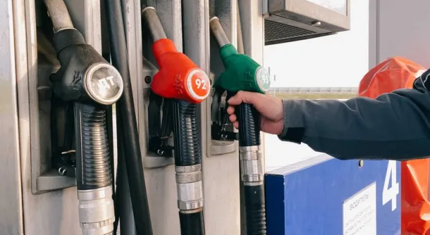 Губернатор Севастополя подтвердил незначительные перебои с бензином