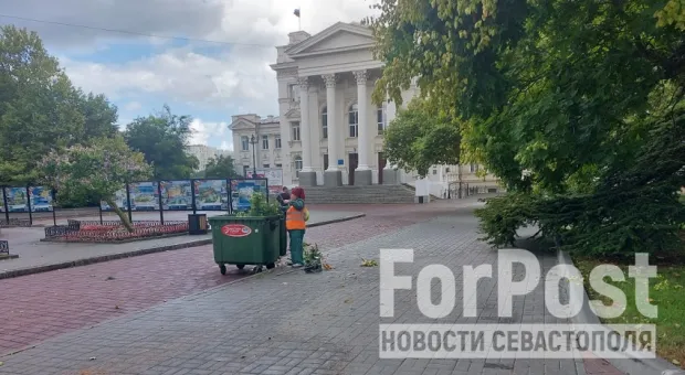 Севастополь мужественно справляется с последствиями невероятной грозы 