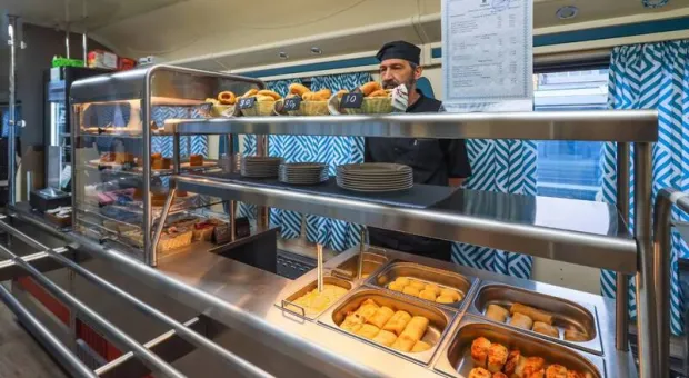 Поесть в поездах из Москвы в Крым теперь можно не только в ресторане