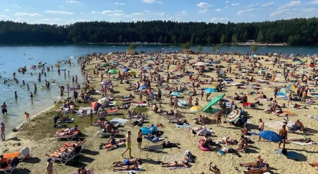 От количества людей московские пляжи трещат по швам хуже анапских