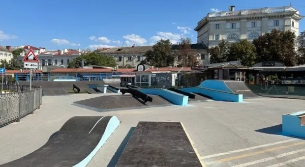 В центре Севастополя отремонтировали популярный скейт-парк