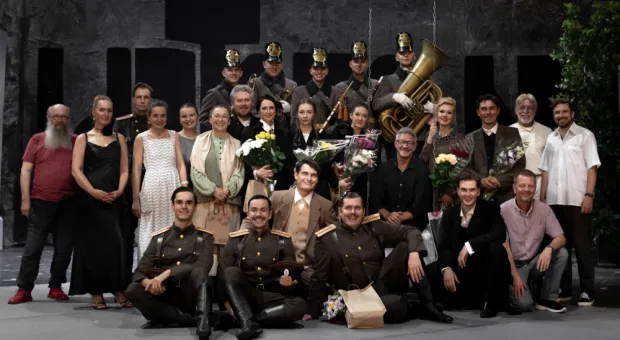 Театр Луначарского может лишиться главного режиссера и именитых артистов