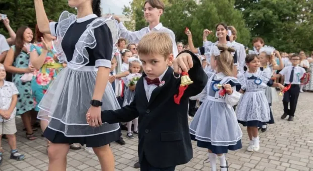 Севастопольским школьникам рассказали о Севморзаводе и добрых глазах 