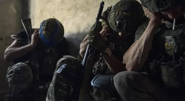 Украинские военные начали сдаваться в плен на Сватовском участке фронта