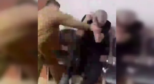 Кадыров с гордостью опубликовал видео, где его сын избивает человека