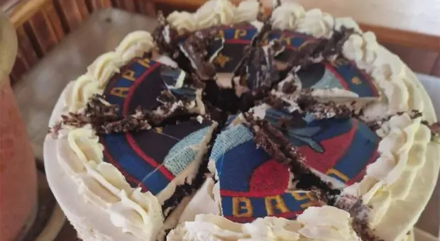 Российских лётчиков пытались отравить тортом и виски с ядом