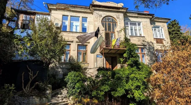 «Серые дрозды» и «Замок Черномора» спасены от сноса в Крыму