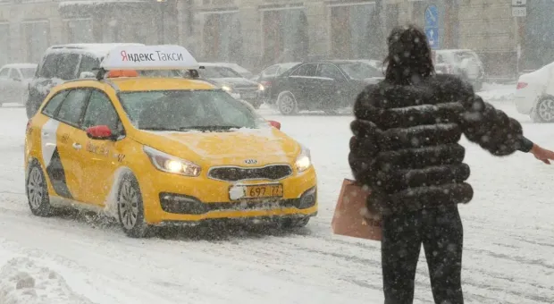 «1000₽ за девять минут»: погодный коллапс взвинтил цены на такси