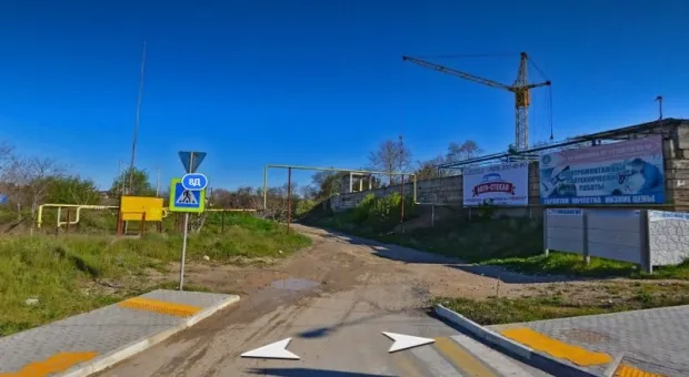 Археология не мешает новой дороге через улицу Молочную в Севастополе 