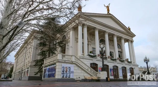 Подрядчику реставрации главного театра Севастополя угрожает банкротство